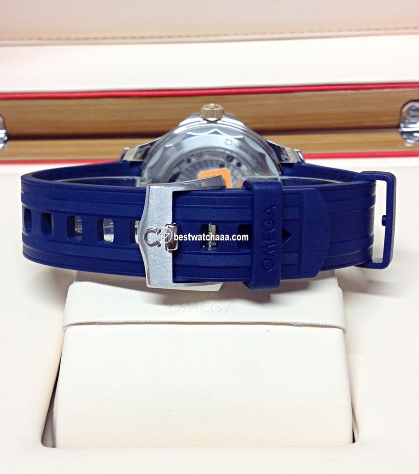 IMG_9081 Omega Seamaster Diver 300 M Mens watch Unisex Automatic Gold Steel 210.22.42.20.03.001 Replica 6