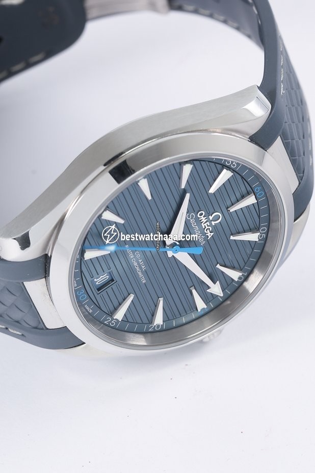 IMG_9081 Omega Seamaster Aqua Terra Mens watch Unisex Automatic Steel 220.12.41.21.03.002 Replica 6