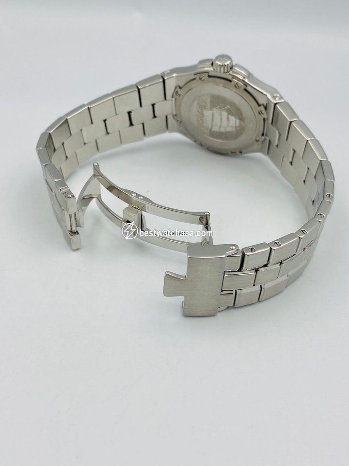 IMG_9081 Vacheron Constantin Overseas Mens watch Unisex Automatic Steel 42052 423A Replica 6