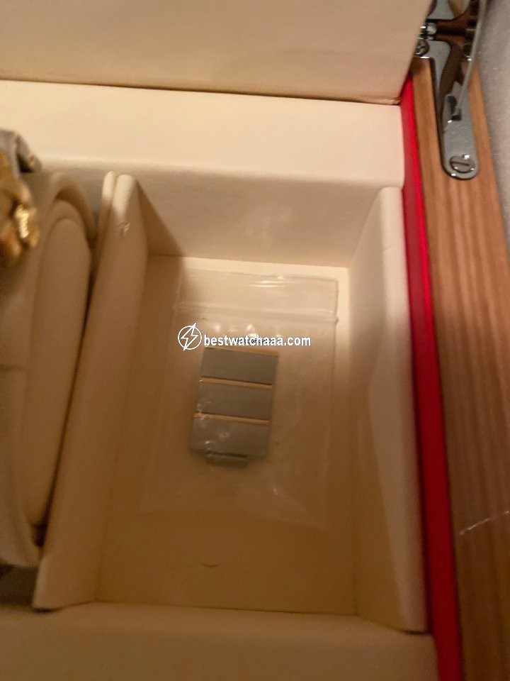 IMG_9081 Omega Constellation Ladies Womens watch Automatic Gold Steel 123.20.35.20.02.002 Replica 6