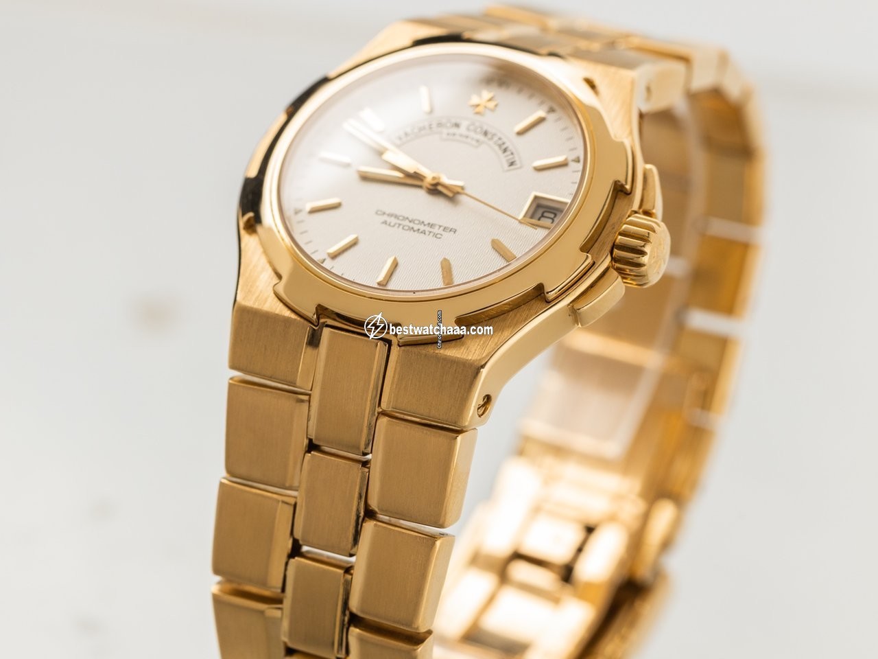 IMG_9081 Vacheron Constantin Overseas Mens watch Unisex Automatic Yellow gold 42050 42052 423J Replica 6