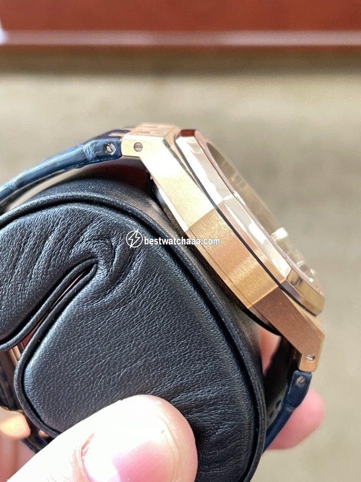 IMG_9081 Audemars Piguet Royal Oak Chronograph Mens watch Unisex Automatic Rose gold 26331OR.OO.D315CR.01 Replica 6