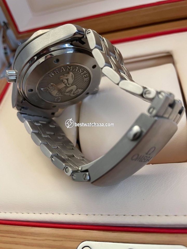 IMG_9081 Omega Seamaster Diver 300 M Mens watch Unisex Automatic Steel 212.30.44.50.01.002 Replica 6