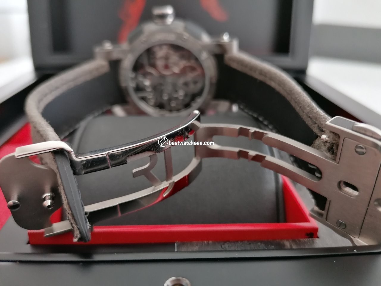 IMG_9081 Romain Jerome Mens watch Unisex Manual winding Titanium 1C45S.TTTR.5023.AR.TWF18 Replica 6