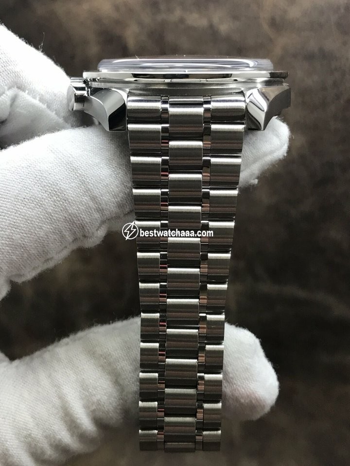 IMG_9081 Omega Speedmaster Professional Moonwatch Manual winding Steel 3861 310.30.42.50.01.002 Replica 6