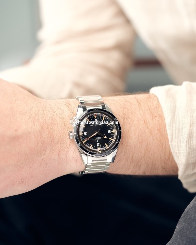 IMG_9081 Omega Seamaster 300 Mens watch Unisex Automatic Steel 234.10.39.20.01.001 Replica 6