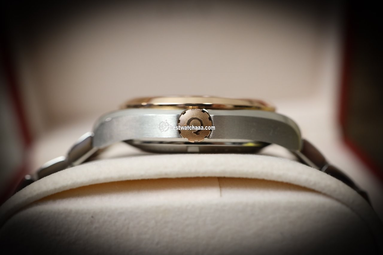 IMG_9081 Omega Seamaster Aqua Terra Mens watch Unisex Automatic Gold Steel 231.20.39.21.06.001 Replica 6