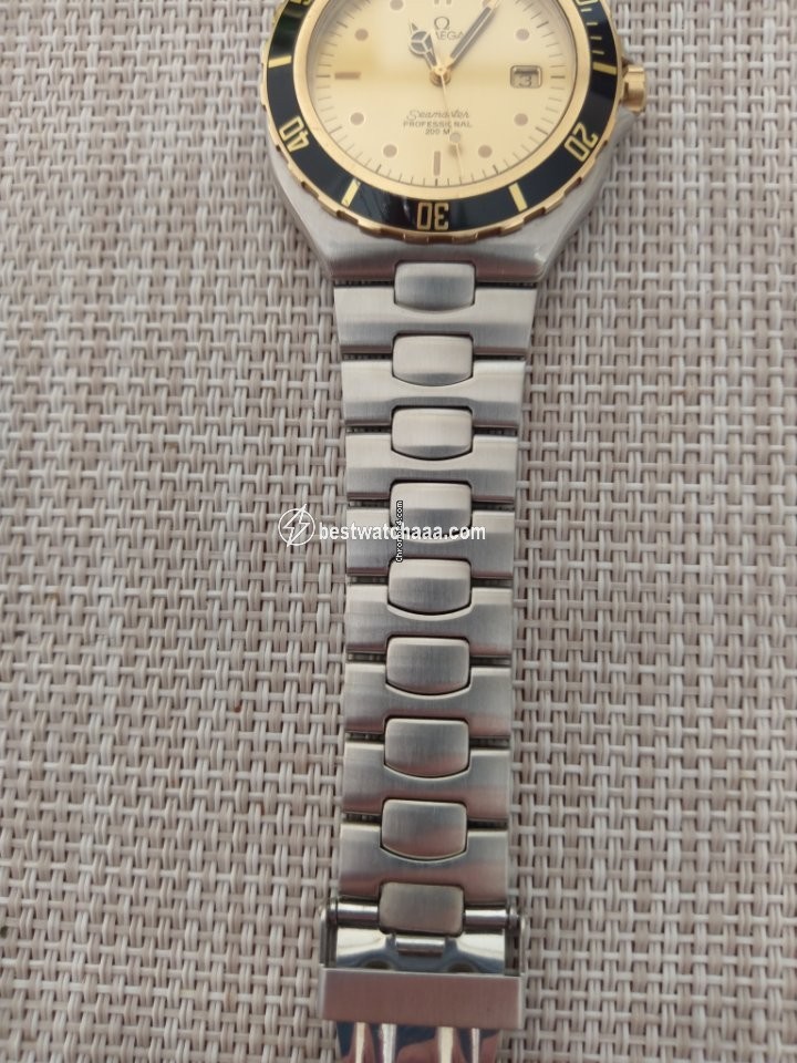 IMG_9081 Omega Seamaster Diver 300 M Mens watch Unisex Quartz Steel 396.104 1 Replica 7