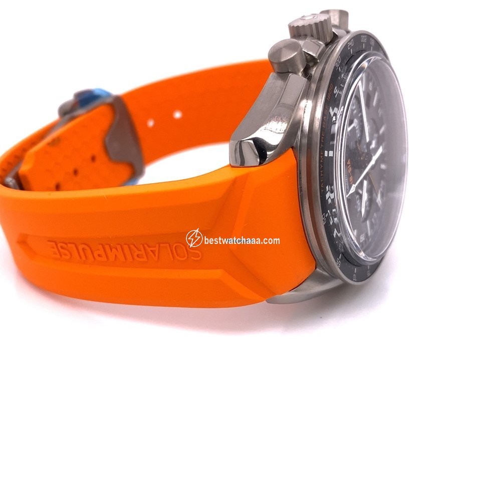 IMG_9081 Omega Speedmaster HB-SIA Mens watch Unisex Automatic Titanium 321.92.44.52.01.003 Replica 7