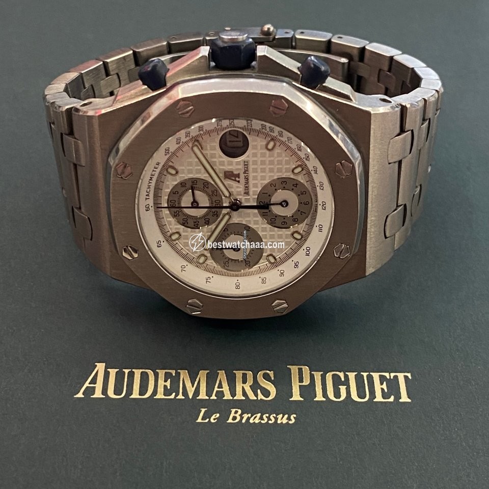 IMG_9081 Audemars Piguet Royal Oak Offshore Chronograph Mens watch Unisex Automatic Titanium 25721TI Replica 7