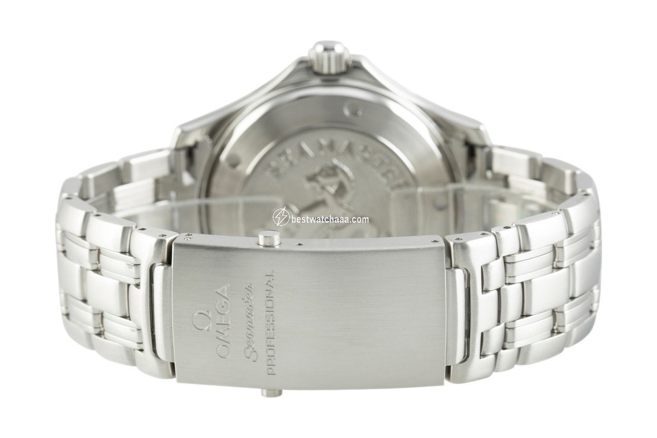 IMG_9081 Omega Seamaster Diver 300 M Mens watch Unisex Automatic Steel 212.30.41.20.01.002 Replica 7