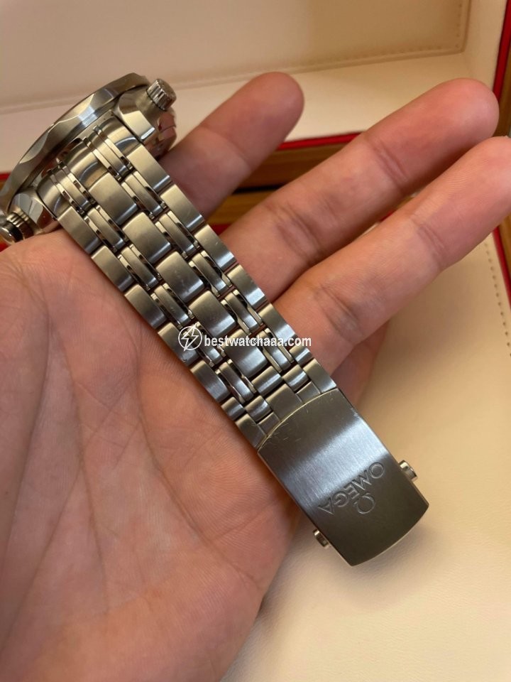 IMG_9081 Omega Seamaster Diver 300 M Mens watch Unisex Automatic Steel 212.30.44.50.01.002 Replica 7