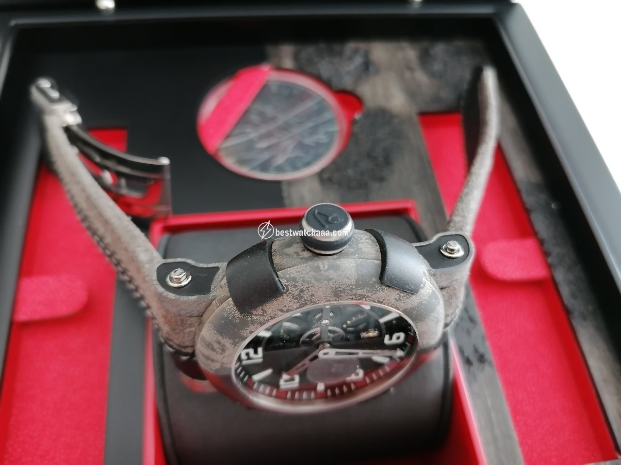 IMG_9081 Romain Jerome Mens watch Unisex Manual winding Titanium 1C45S.TTTR.5023.AR.TWF18 Replica 7