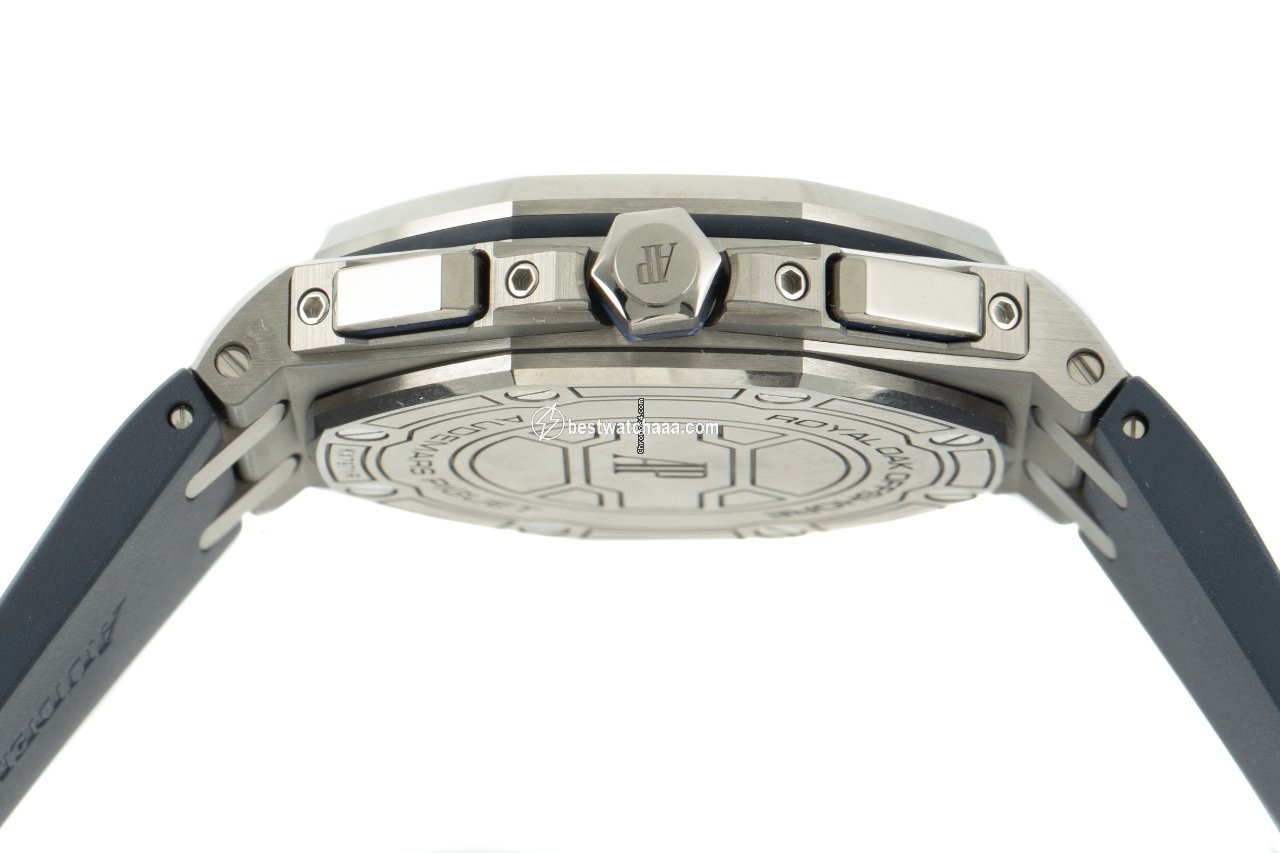 IMG_9081 Audemars Piguet Royal Oak Offshore Chronograph Mens watch Unisex Automatic Titanium 26480TI-OO-A027CA01 Replica 7
