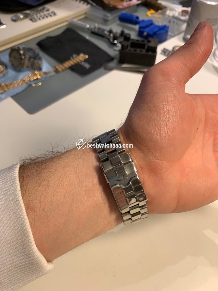 IMG_9081 TAG Heuer 2000 Mens watch Unisex Quartz WK1110-0 Replica 7