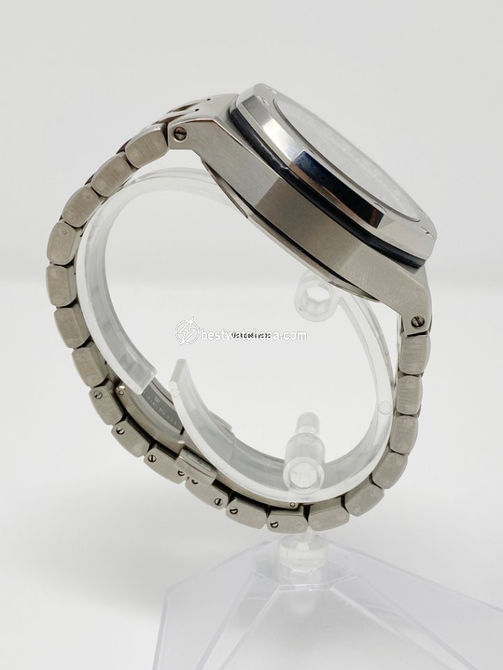 IMG_9081 Audemars Piguet Royal Oak Offshore Chronograph Mens watch Unisex Automatic Titanium 26170TI.OO.1000TI.01 Replica 7