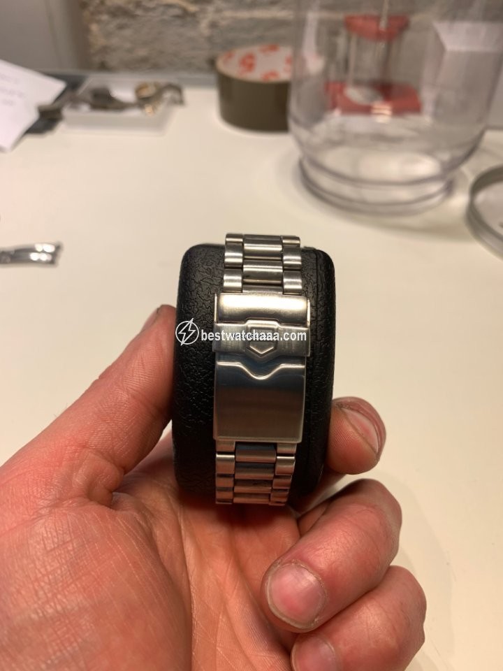 IMG_9081 TAG Heuer Formula 1 Quartz Mens watch Unisex Quartz WAC111A Replica 7