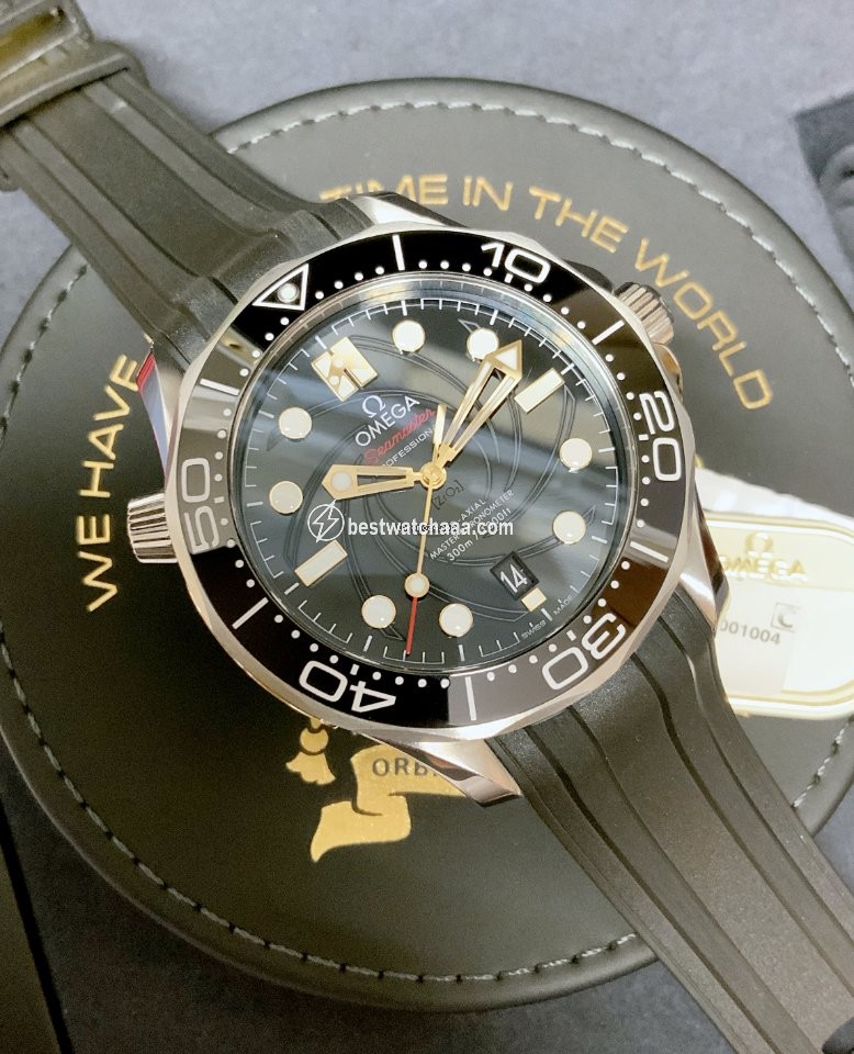 IMG_9081 Omega Seamaster Diver 300 M Mens watch Unisex Automatic Steel 210.22.42.20.01.004 Replica 7