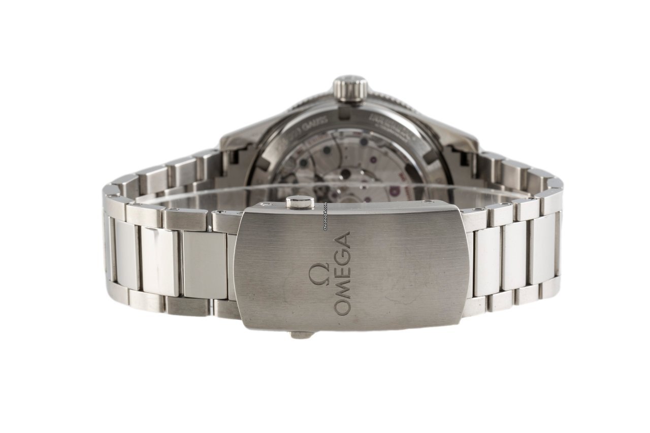 IMG_9081 Omega Seamaster 300 Mens watch Unisex Automatic Titanium 233.90.41.21.03.001 Replica 8