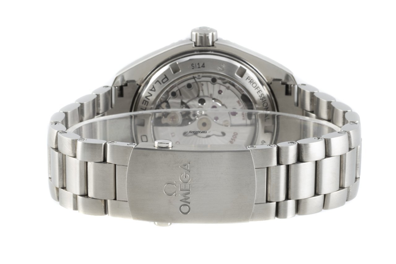 IMG_9081 Omega Seamaster Planet Ocean Mens watch Unisex Automatic Titanium 232.90.46.21.03.001 Replica 8