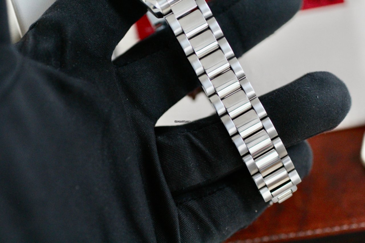 IMG_9081 Omega Seamaster Aqua Terra Womens watch Quartz Steel 220.10.28.60.54.001 Replica 8