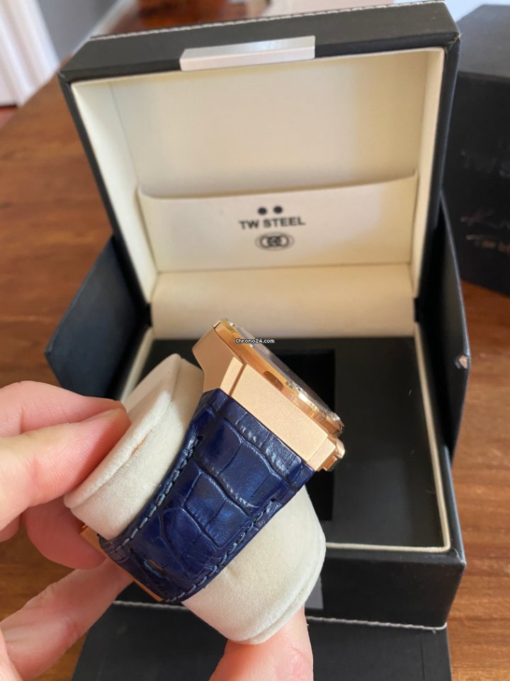 IMG_9081 TW Steel Mens watch Unisex Quartz CE4004 Replica 8