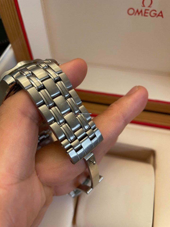 IMG_9081 Omega Seamaster Diver 300 M Mens watch Unisex Automatic Steel 212.30.44.50.01.002 Replica 8