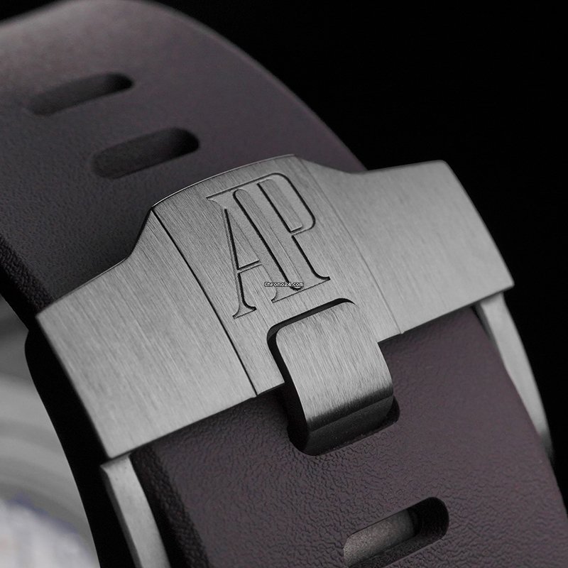 IMG_9081 Audemars Piguet Royal Oak Offshore Chronograph Mens watch Unisex Automatic Titanium 26400IO.OO.A004CA.02 Replica 8