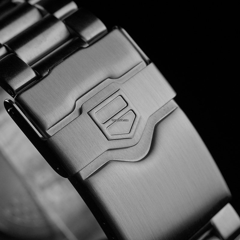 IMG_9081 TAG Heuer Formula 1 Quartz Mens watch Unisex Quartz CAH1113.BA0850 Replica 8