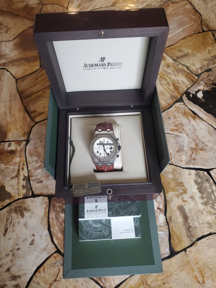 IMG_9081 Audemars Piguet Royal Oak Offshore Chronograph Mens watch Unisex Automatic Steel 26170ST.OO.D091CR.01 Replica 8
