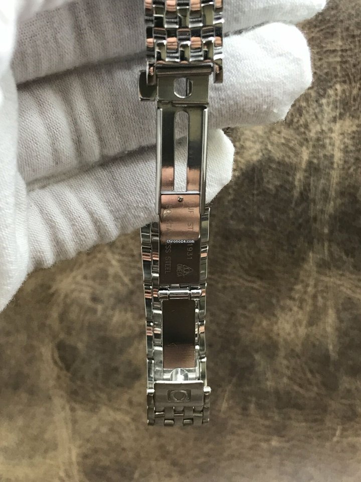 IMG_9081 Omega De Ville Prestige Quartz Steel 424.10.27.60.52.001 Replica 8