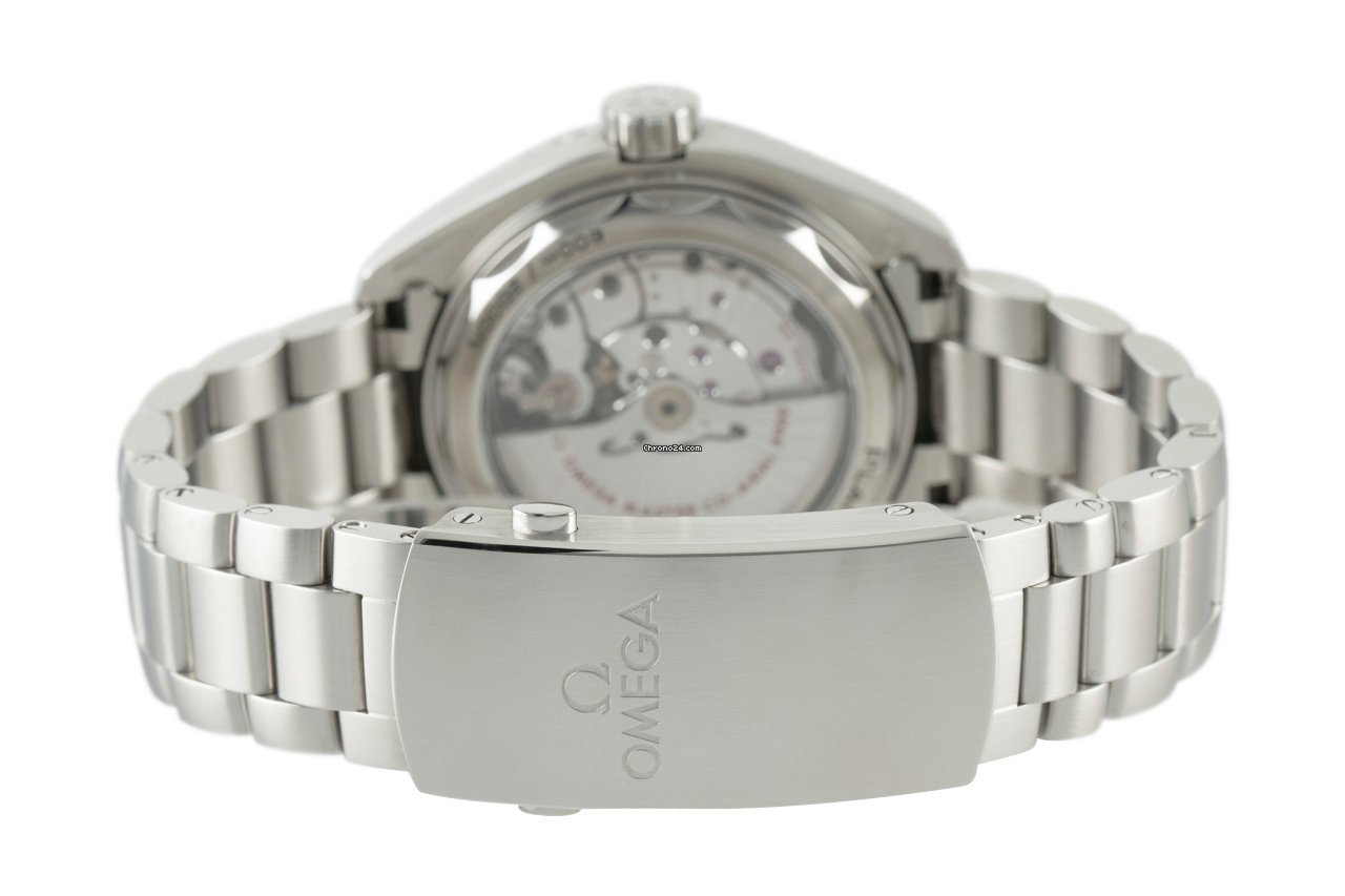 IMG_9081 Omega Seamaster Planet Ocean Mens watch Unisex Automatic Steel 215.30.44.21.01.001 Replica 8