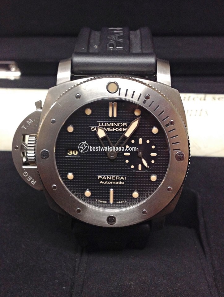 Panerai Special Editions Mens watch Unisex Automatic Titanium PAM 00569