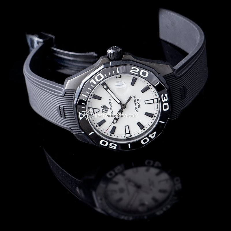 TAG Heuer Aquaracer Mens watch Unisex Quartz Titanium WAY108A.FT6141