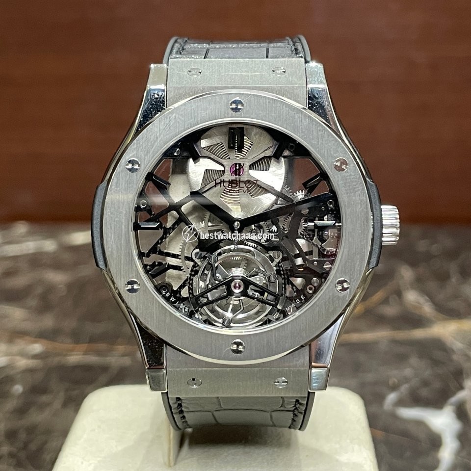 Hublot Classic Fusion 45, 42, 38, 33 mm Mens watch Unisex Manual winding Titanium 505.NX.0170.LR