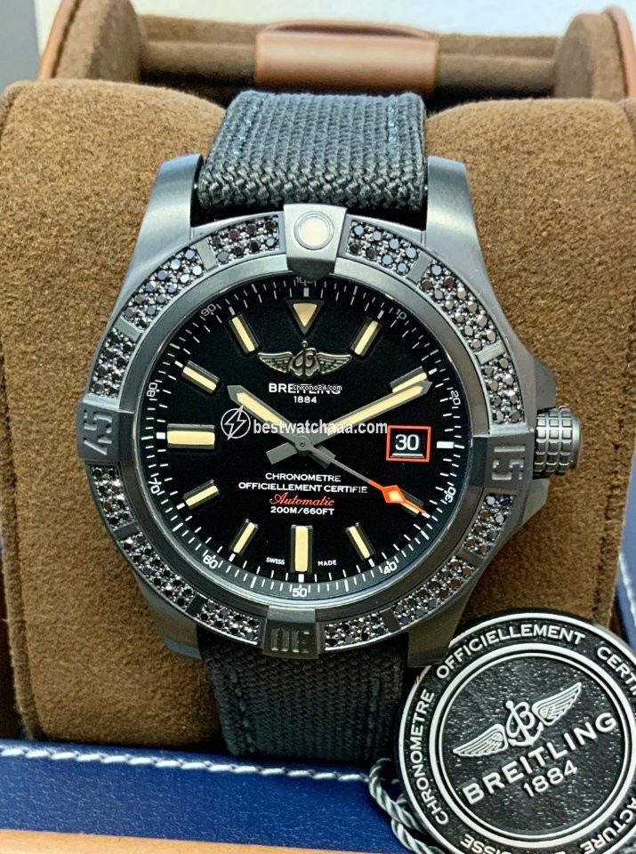 Breitling Avenger Blackbird 44 Mens watch Unisex Automatic Titanium V17311AT BD74-109W