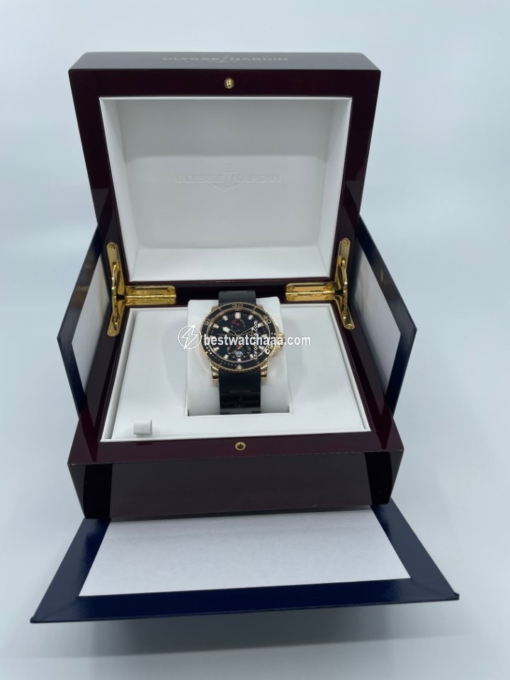 Ulysse Nardin Maxi Marine Diver Mens watch Unisex Automatic Rose gold 266-33-3C-922