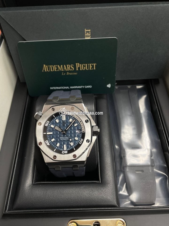 Audemars Piguet Royal Oak Offshore Diver Mens watch Unisex Automatic Steel 15720ST.OO.A027CA.01