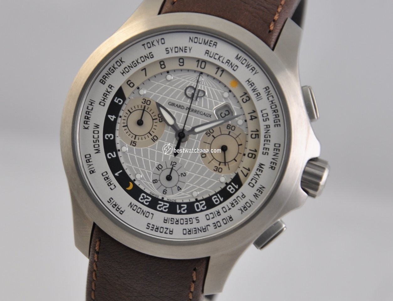 Girard Perregaux Traveller Mens watch Unisex Automatic Titanium 49700-21-132-HBBB