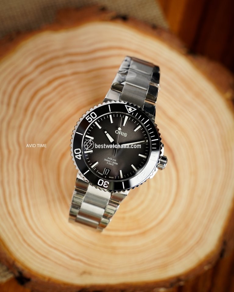 Oris Aquis Date Mens watch Unisex Automatic Steel 01 400 7769 4154-07 8 22 09PEB