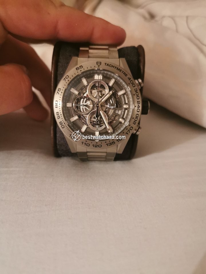 TAG Heuer Carrera Calibre HEUER 01 Mens watch Unisex Automatic Titanium CAR2A8A.BF0707