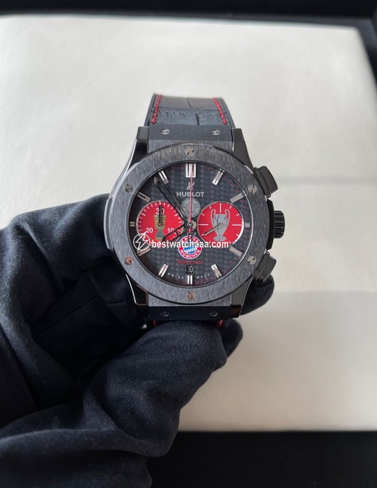 Hublot Classic Fusion Chronograph Mens watch Unisex Automatic Ceramic 521.CM.1737.LR.BYM13