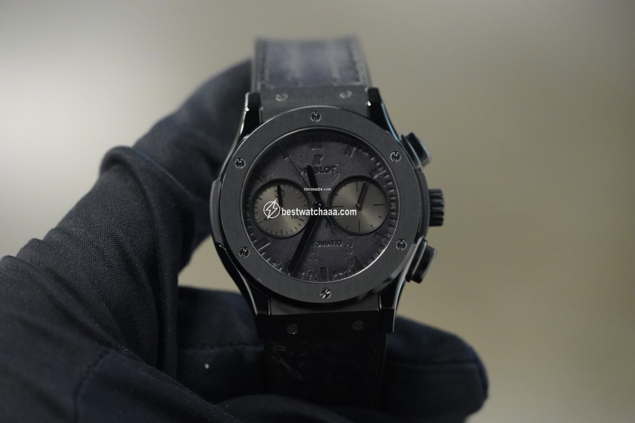 Hublot Classic Fusion Chronograph Mens watch Unisex Automatic Ceramic 521.CM.0500.VR.BER17