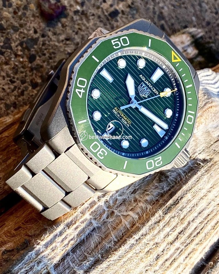 TAG Heuer Aquaracer 300M Mens watch Unisex Automatic Titanium WBP208B.BF0631