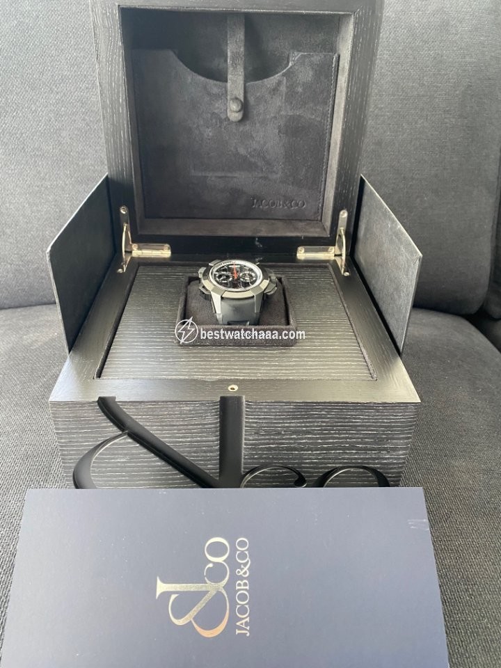 Jacob & Co. Mens watch Unisex Automatic Titanium EC311.21.SA.BB.A