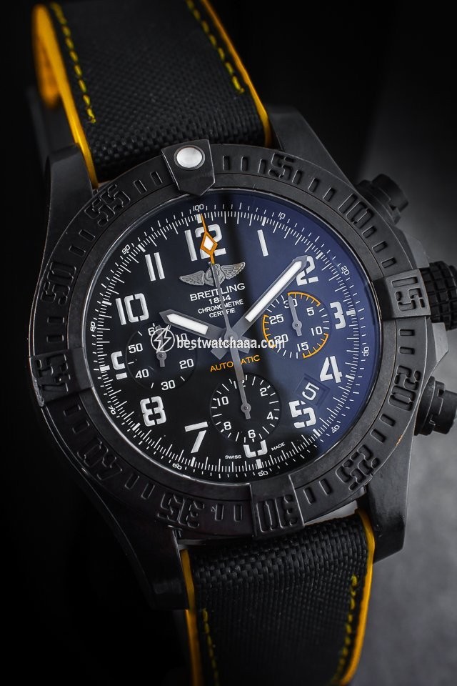 Breitling Avenger Hurricane Mens watch Unisex Automatic XB0180