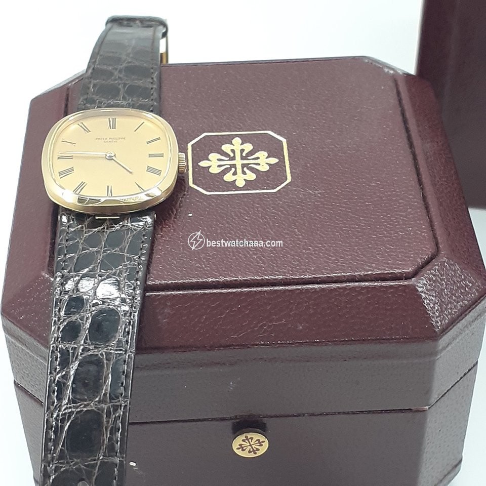 Patek Philippe Golden Ellipse Mens watch Unisex Manual winding Yellow gold 5206