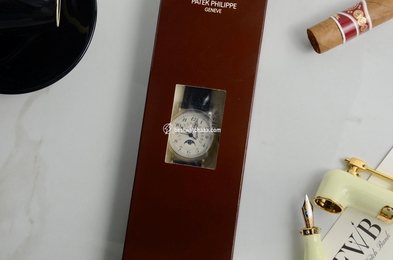 Patek Philippe Perpetual Calendar Mens watch Unisex Automatic White gold 5159G-012